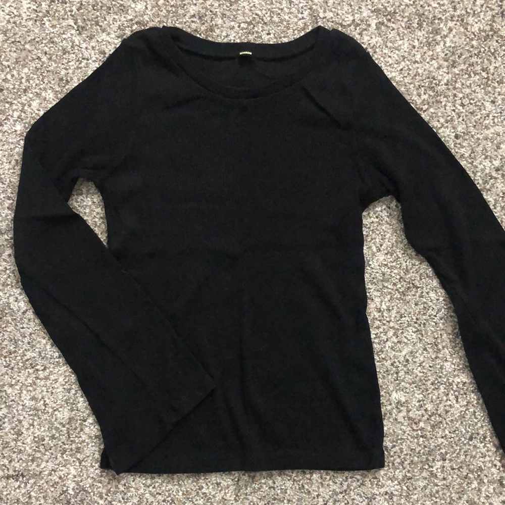 Monrow Ribbed Bell Sleeve Top
